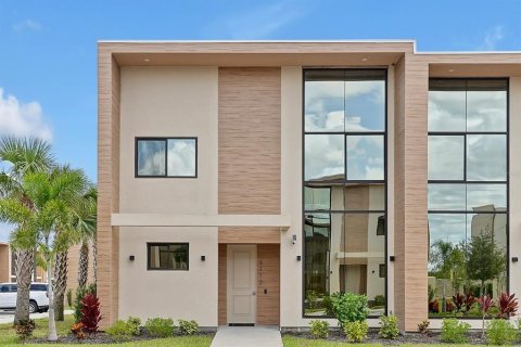 Townhouse in Kissimmee, Florida 4 bedrooms, 218.88 sq.m. № 690565 - photo 1