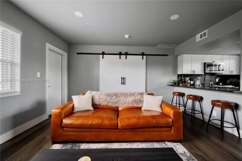 Condominio en venta en Fort Lauderdale, Florida, 1 dormitorio, 53.88 m2 № 1589311 - foto 4
