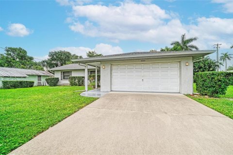 Casa en venta en Bradenton, Florida, 3 dormitorios, 151.9 m2 № 2408517 - foto 6