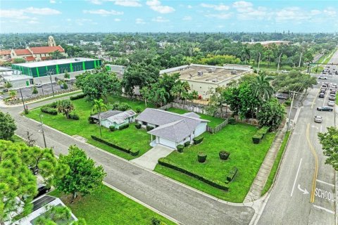 Casa en venta en Bradenton, Florida, 3 dormitorios, 151.9 m2 № 2408517 - foto 10