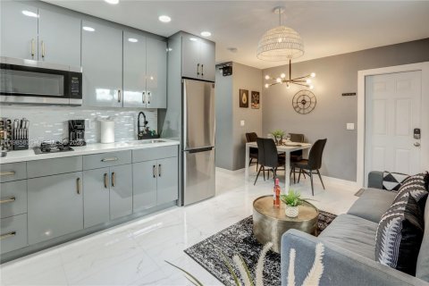Квартира в Холливуд, Флорида 1 спальня, 46.45м2 № 2048003