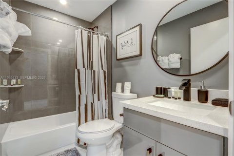 Снять в аренду квартиру в Холливуд, Флорида 1 спальня, 46.45м2, № 2048003 - фото 8