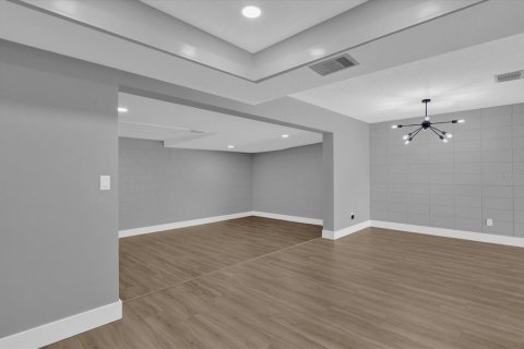 House in Orlando, Florida 4 bedrooms, 148.27 sq.m. № 1553392 - photo 4
