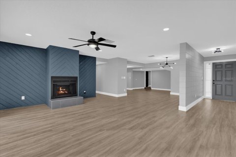 House in Orlando, Florida 4 bedrooms, 148.27 sq.m. № 1553392 - photo 7