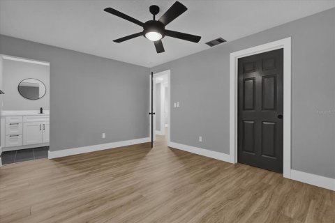 House in Orlando, Florida 4 bedrooms, 148.27 sq.m. № 1553392 - photo 21