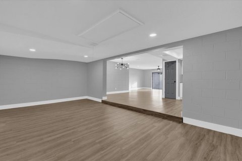 House in Orlando, Florida 4 bedrooms, 148.27 sq.m. № 1553392 - photo 12