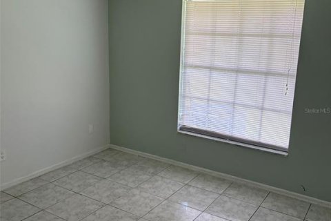 Casa en alquiler en Brandon, Florida, 3 dormitorios, 127.18 m2 № 1917419 - foto 3