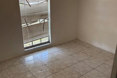 Casa en alquiler en Brandon, Florida, 3 dormitorios, 127.18 m2 № 1917419 - foto 7