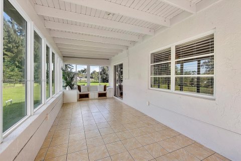 House in Southwest Ranches, Florida 5 bedrooms, 216.37 sq.m. № 1685902 - photo 30