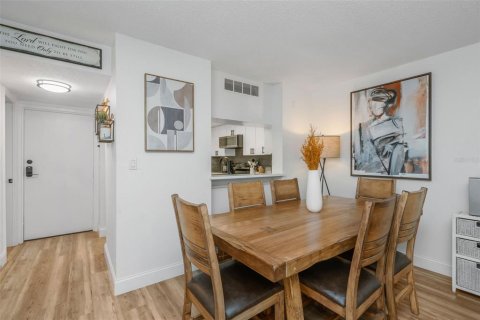 Copropriété à vendre à Clearwater, Floride: 1 chambre, 75.25 m2 № 2211489 - photo 5