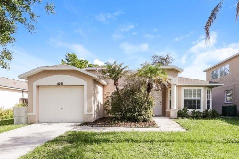 House in Riverview, Florida 3 bedrooms, 113.43 sq.m. № 2364469