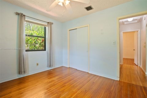 Casa en venta en Miami Springs, Florida, 3 dormitorios, 107.4 m2 № 1857169 - foto 18
