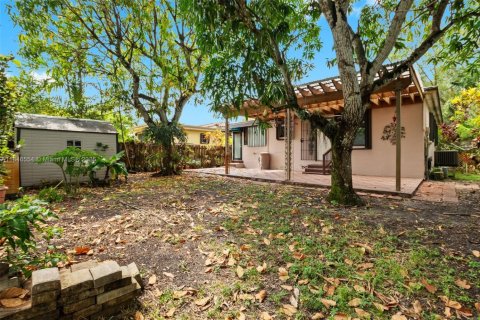 Casa en venta en Miami Springs, Florida, 3 dormitorios, 107.4 m2 № 1857169 - foto 24