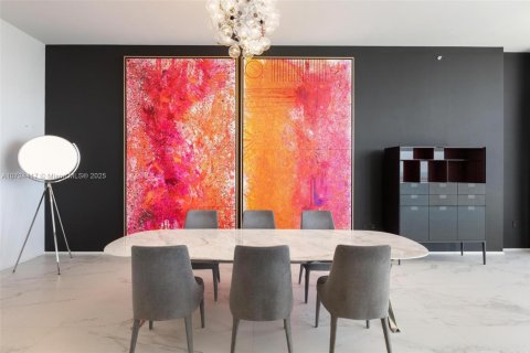 Condo in Miami, Florida, 4 bedrooms  № 566332 - photo 17