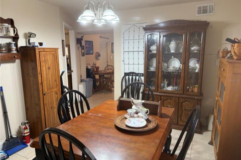 Casa en venta en Titusville, Florida, 4 dormitorios, 122.82 m2 № 1650026 - foto 11