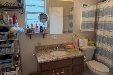 Casa en venta en Titusville, Florida, 4 dormitorios, 122.82 m2 № 1650026 - foto 16