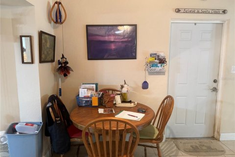 Casa en venta en Titusville, Florida, 4 dormitorios, 122.82 m2 № 1650026 - foto 8