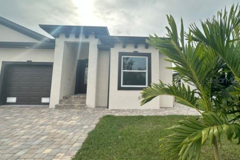 Appartement à louer à Rotonda, Floride: 3 chambres, 121.42 m2 № 2318851 - photo 2