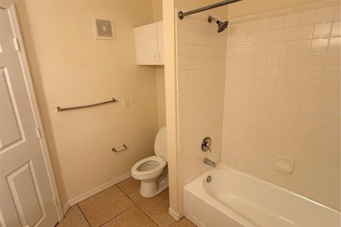 Condominio en alquiler en Orlando, Florida, 1 dormitorio, 72.65 m2 № 1907429 - foto 9