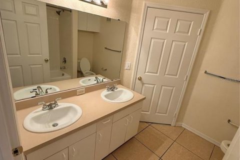 Condominio en alquiler en Orlando, Florida, 1 dormitorio, 72.65 m2 № 1907429 - foto 10