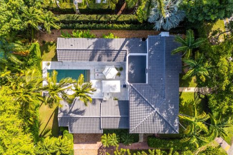 House in Miami Beach, Florida 5 bedrooms, 398.18 sq.m. № 1986036 - photo 26