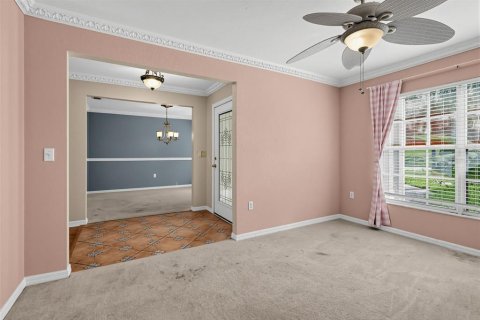 Villa ou maison à vendre à Winter Haven, Floride: 4 chambres, 238.48 m2 № 2298408 - photo 4