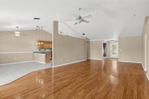 Villa ou maison à vendre à Winter Haven, Floride: 4 chambres, 238.48 m2 № 2298408 - photo 12