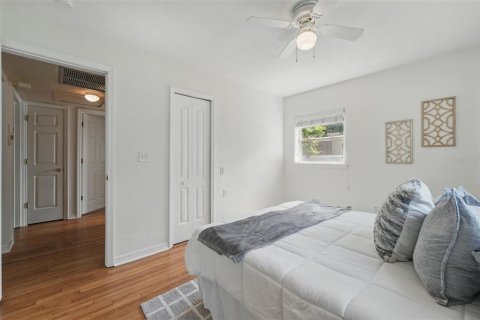 House in Orlando, Florida 3 bedrooms, 97.83 sq.m. № 1744601 - photo 13