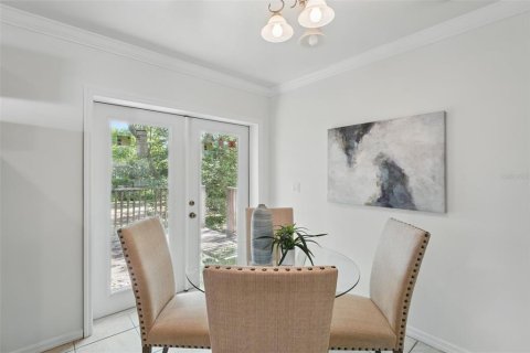House in Orlando, Florida 3 bedrooms, 97.83 sq.m. № 1744601 - photo 8