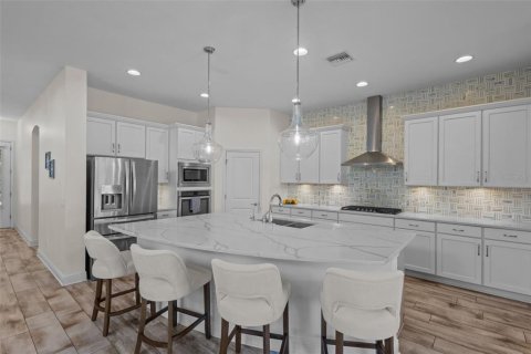 House in Odessa, Florida 4 bedrooms, 264.31 sq.m. № 2200321 - photo 4