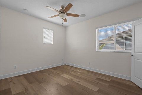 House in Odessa, Florida 4 bedrooms, 264.31 sq.m. № 2200321 - photo 29