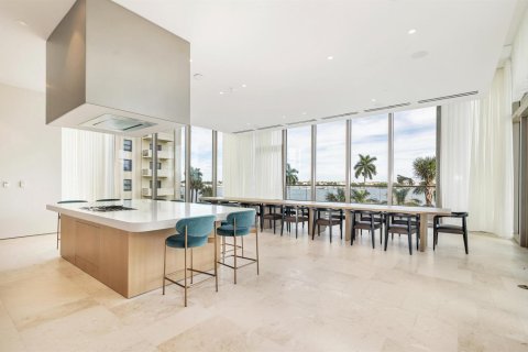 Condominio en venta en West Palm Beach, Florida, 2 dormitorios, 189.89 m2 № 2250084 - foto 25