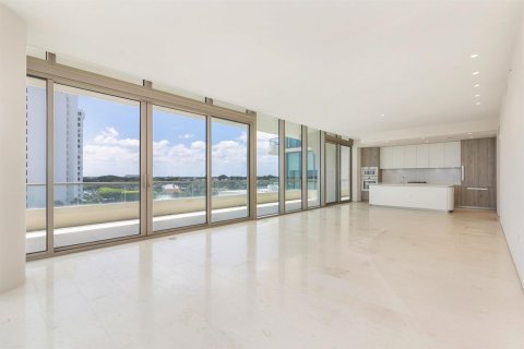 Condominio en venta en West Palm Beach, Florida, 2 dormitorios, 189.89 m2 № 2250084 - foto 7