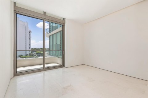 Condominio en venta en West Palm Beach, Florida, 2 dormitorios, 189.89 m2 № 2250084 - foto 16