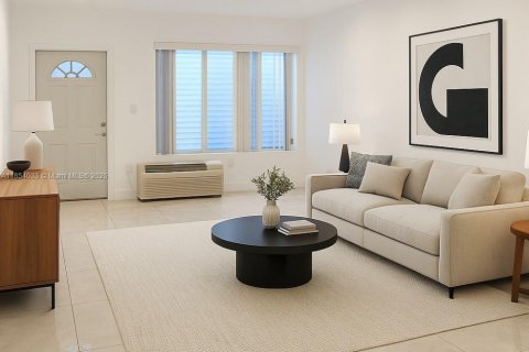 Condo in Miami Beach, Florida  № 1920300 - photo 1