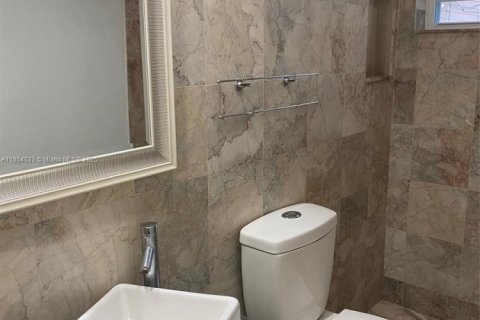 Condo in Miami Beach, Florida  № 1920300 - photo 10