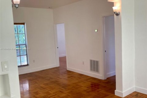 Apartamento en alquiler en Miami Beach, Florida, 2 dormitorios, 111.48 m2 № 1888227 - foto 22