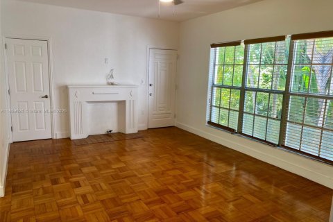 Apartamento en alquiler en Miami Beach, Florida, 2 dormitorios, 111.48 m2 № 1888227 - foto 11