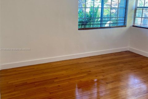 Apartamento en alquiler en Miami Beach, Florida, 2 dormitorios, 111.48 m2 № 1888227 - foto 20