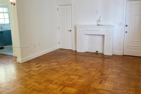 Apartamento en alquiler en Miami Beach, Florida, 2 dormitorios, 111.48 m2 № 1888227 - foto 21