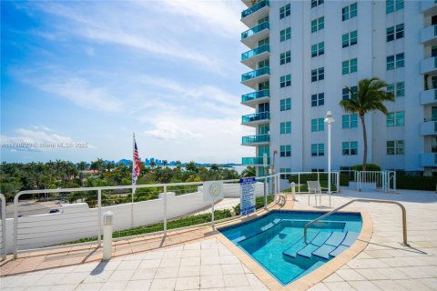 Condominio en venta en North Bay Village, Florida, 2 dormitorios, 116.22 m2 № 1735710 - foto 10
