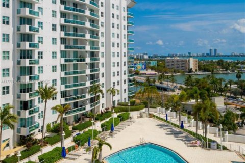 Condominio en venta en North Bay Village, Florida, 2 dormitorios, 116.22 m2 № 1735710 - foto 7