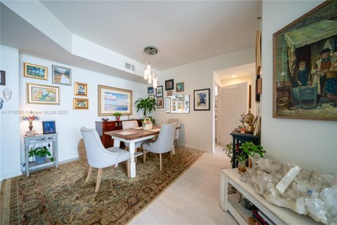 Condominio en venta en North Bay Village, Florida, 2 dormitorios, 116.22 m2 № 1735710 - foto 21