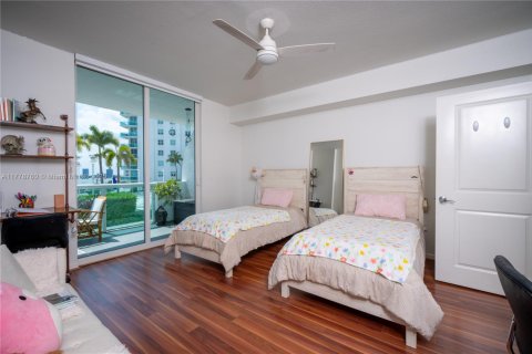 Condominio en venta en North Bay Village, Florida, 2 dormitorios, 116.22 m2 № 1735710 - foto 27