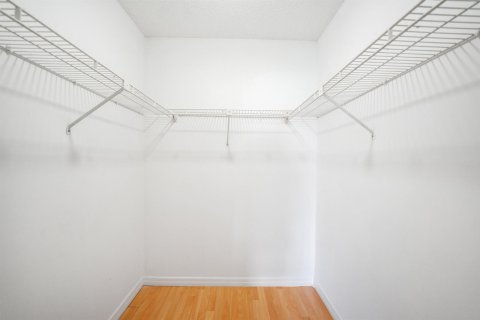 Villa ou maison à louer à Port St. Lucie, Floride: 2 chambres, 85.93 m2 № 2363011 - photo 13