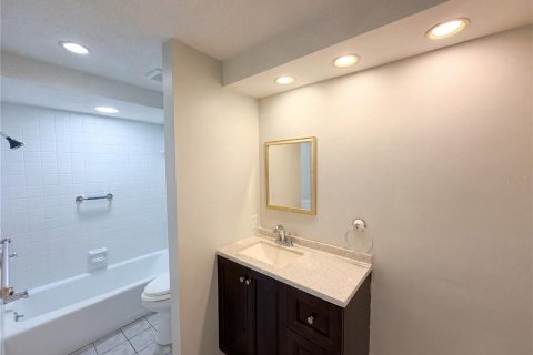 House in Homosassa, Florida 2 bedrooms, 141.95 sq.m. № 2207855 - photo 14
