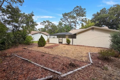 House in Homosassa, Florida 2 bedrooms, 141.95 sq.m. № 2207855 - photo 5