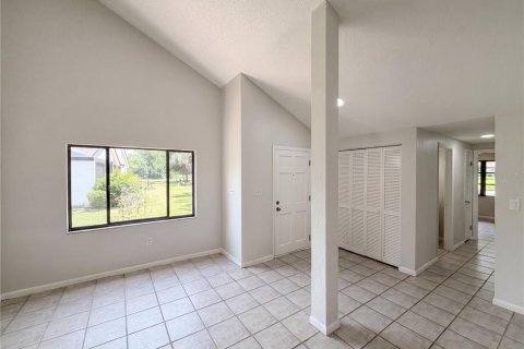 House in Homosassa, Florida 2 bedrooms, 141.95 sq.m. № 2207855 - photo 9