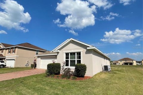 Villa ou maison à louer à Kissimmee, Floride: 4 chambres, 196.58 m2 № 2207571 - photo 4