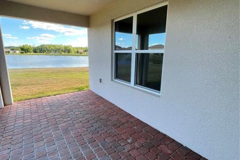 Villa ou maison à louer à Kissimmee, Floride: 4 chambres, 196.58 m2 № 2207571 - photo 15
